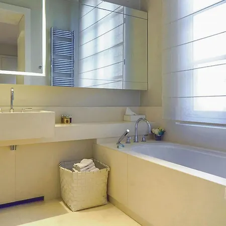 Marot Apartment