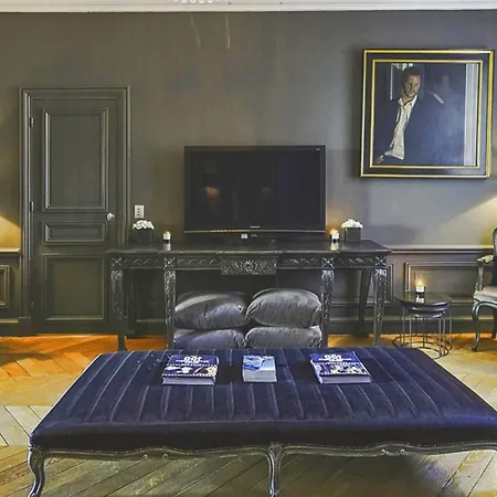 Marot Apartment *
